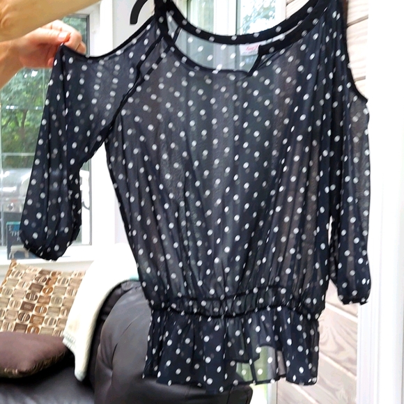sweet pea for New York & Company Tops - New York & Co., cold shoulder blouse size M